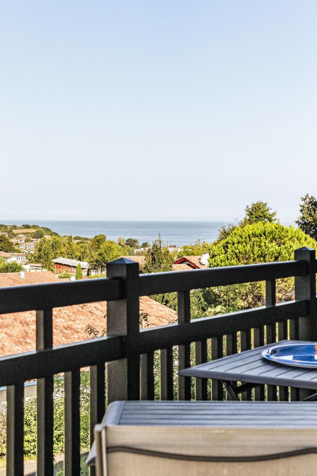 Les Hauts De Loraldia By Interhome Appartement